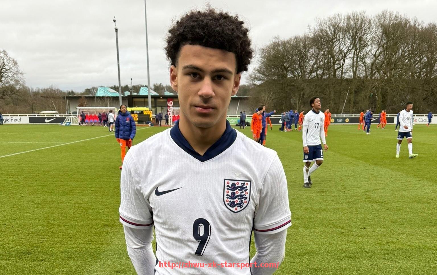 星空体育-欧冠联赛中德甲球队制造爆冷的经典比赛回顾